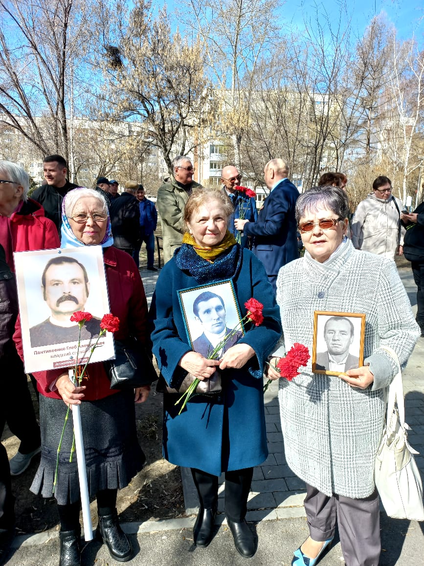 В Кургане почтили память земляков, участвовавших в ликвидации аварии на  Чернобыльской АЭС | 04.05.2022 | Курган - БезФормата