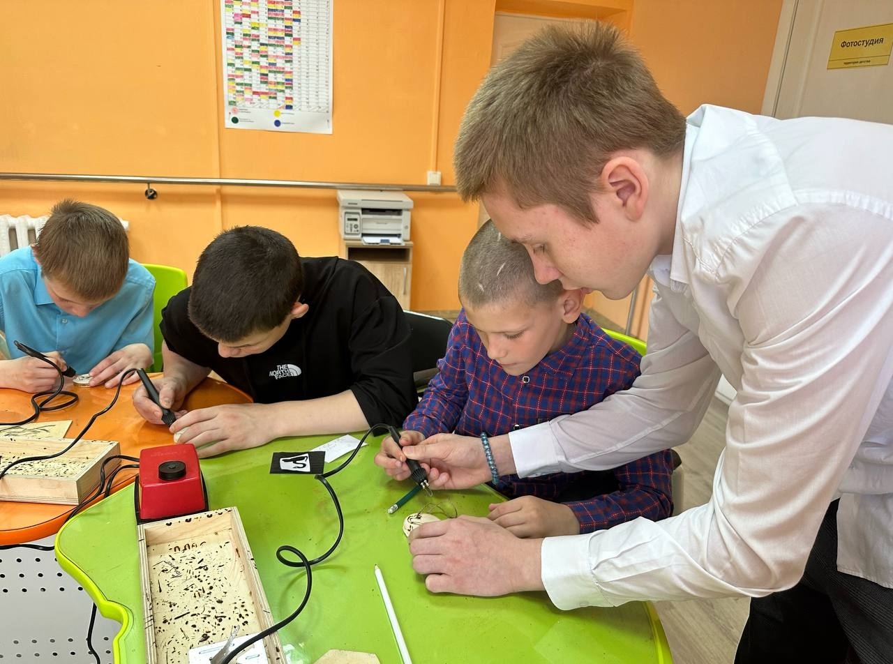 ДЕПАРТАМЕНТ СОЦИАЛЬНОЙ ПОЛИТИКИ ПОЛУЧИЛ БЛАГОДАРНОСТЬ ФОНДА ПОДДЕРЖКИ ДЕТЕЙ, НАХОДЯЩИХСЯ В ТРУДНОЙ ЖИЗНЕННОЙ СИТУАЦИИ, ЗА МНОГОЛЕТНЕЕ АКТИВНОЕ СОДЕЙСТВИЕ В ОРГАНИЗАЦИИ И ПРОВЕДЕНИИ ВСЕРОССИЙСКОЙ АКЦИИ «ДОБРОВОЛЬЦЫ – ДЕТЯМ»